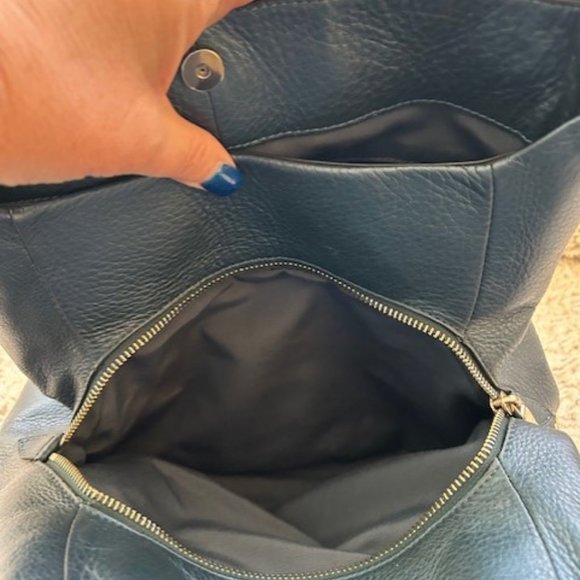 Coach Edie 31 Green Leather Hobo Shoulder Bag - Picture 5 of 6